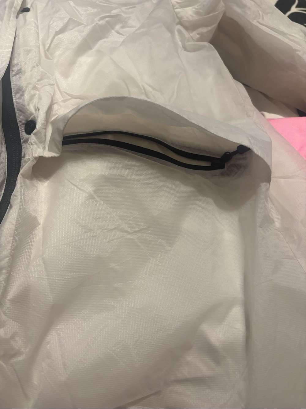 Womens The North Face Outline Rain Jacket White - Picture 8 of 12